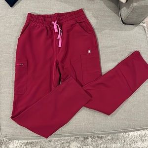 Figs Scrub pants Size S in Magenta